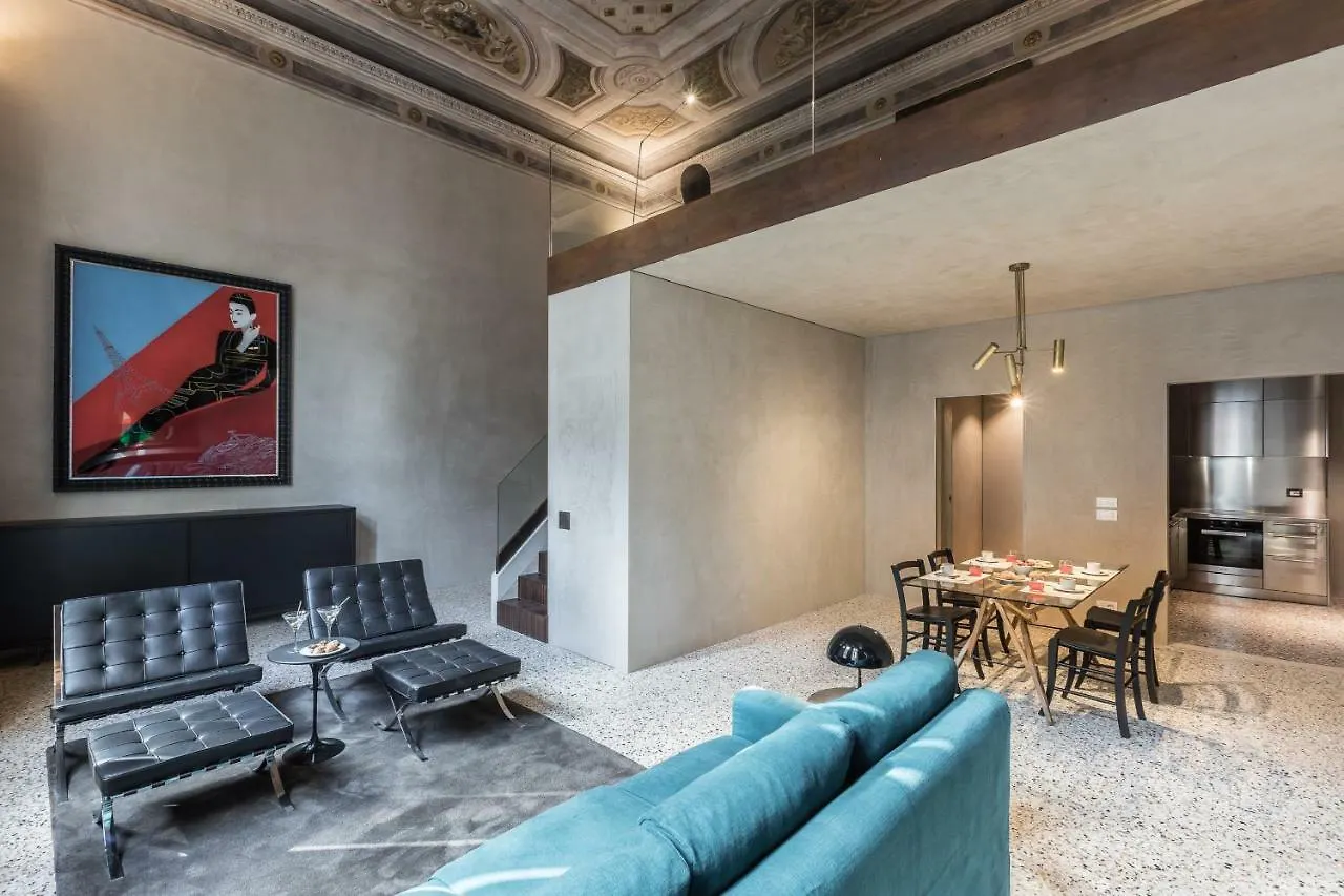 ヴェネツィアExquisite Pied-A-Terre With Balconyアパートメント 0*, ヴェネツィア イタリア